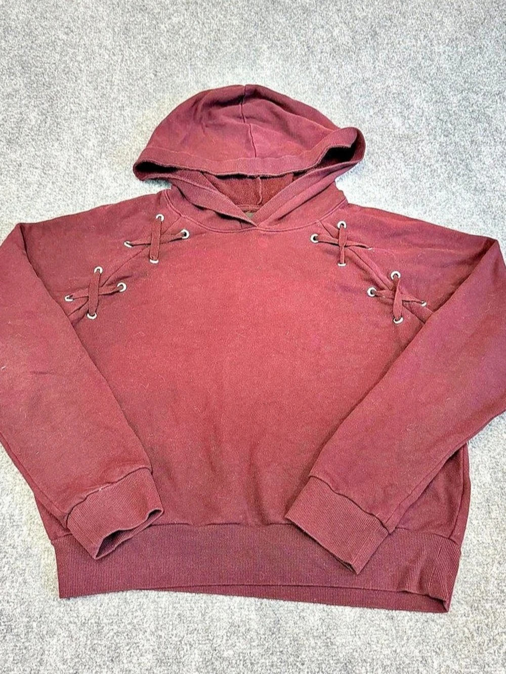 Victoria Sport Lace-Up Hoodie XL Burgundy